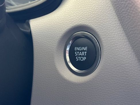 Used 2025 Toyota Corolla LE w/ LE Premium Package FWD image 27