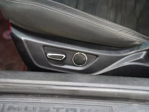 Used 2015 Ford Mustang GT RWD image 23