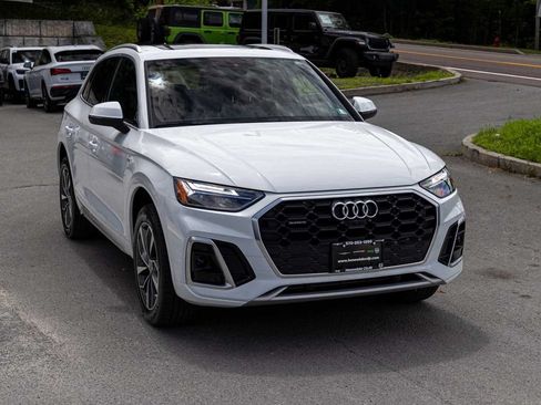 Used 2024 Audi Q5 2.0T Premium Plus w/ Premium Plus Package AWD/4WD image 3