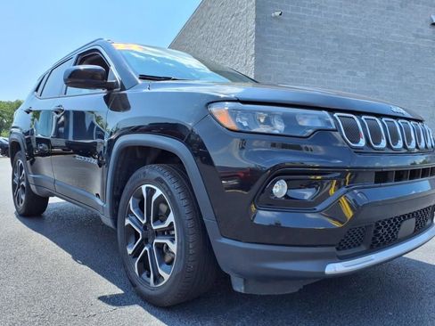 Used 2022 Jeep Compass Limited image 9