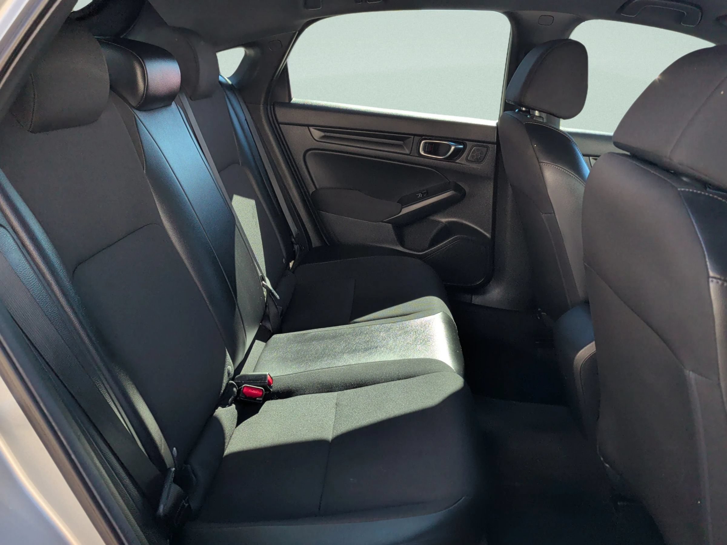 Used 2025 Honda Civic Sport image 31