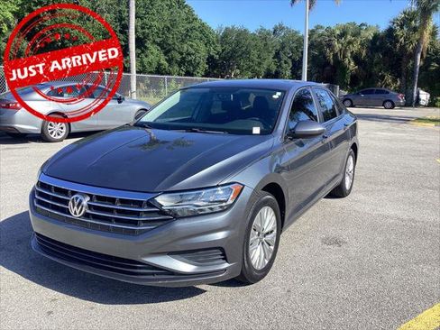 Used 2020 Volkswagen Jetta S w/ Driver Assistance Package FWD image 2