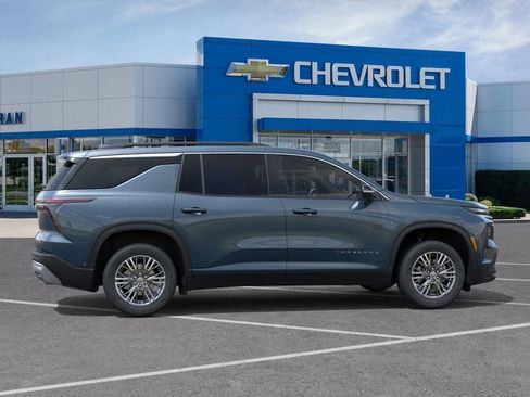 New 2026 Chevrolet Traverse LT image 5