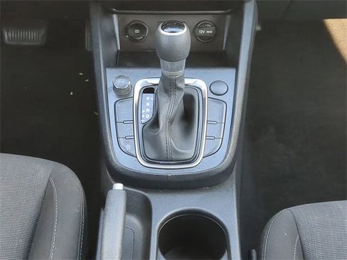 Used 2023 Hyundai Kona SEL image 18