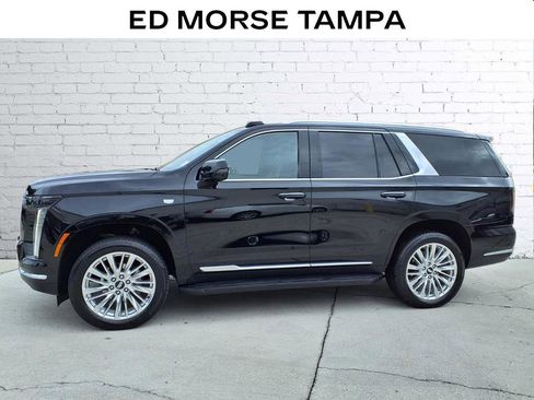 Certified 2025 Cadillac Escalade Premium Luxury image 2