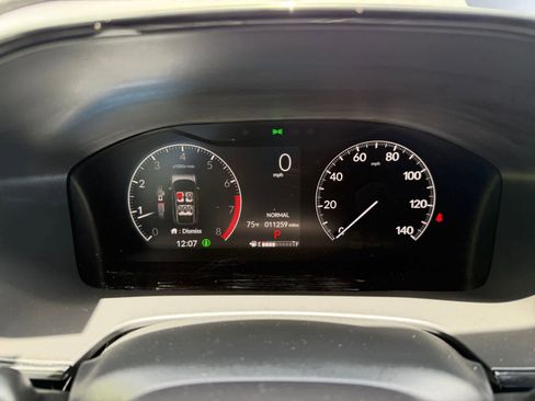 Used 2025 Honda CR-V EX-L image 5