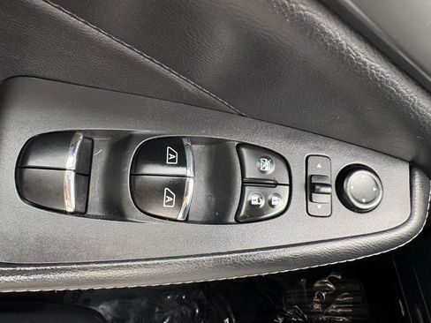 Used 2020 Nissan Maxima 3.5 SV w/ Floor Mat Group FWD image 38
