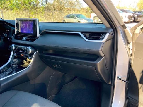 Used 2024 Toyota RAV4 XLE w/ Convenience Package FWD image 19