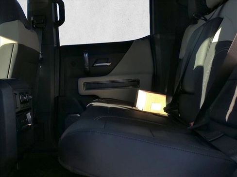 New 2026 GMC Hummer EV 4x4 Crew Cab image 17