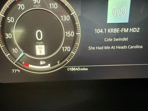 Used 2024 Jaguar F-PACE R-Dynamic S image 19