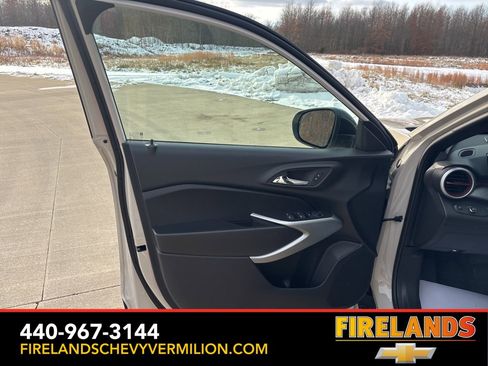 New 2026 Chevrolet Trax RS w/ Driver Confidence Package image 13