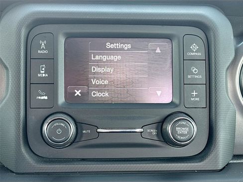 Used 2021 Jeep Wrangler Sport AWD/4WD image 16