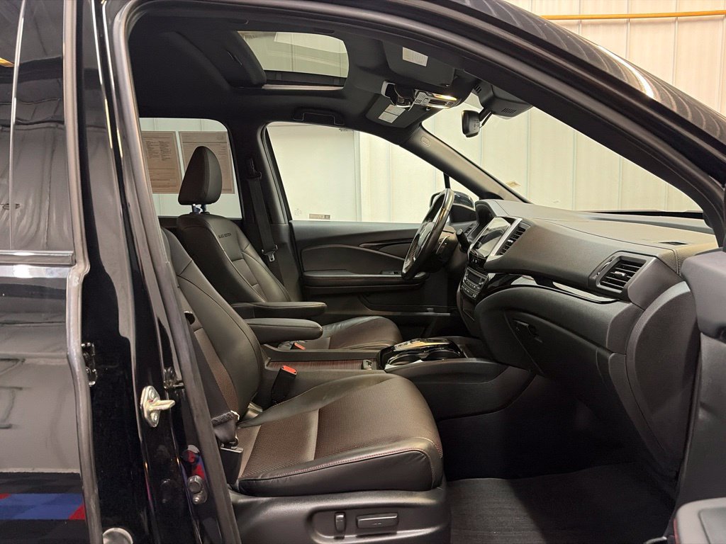 Used 2020 Honda Ridgeline Black Edition image 19