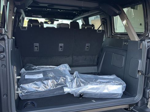 New 2025 Ford Bronco Outer Banks w/ Sasquatch Package image 44