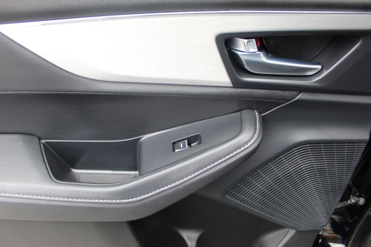 Used 2024 Acura MDX w/ Technology Package AWD/4WD image 12