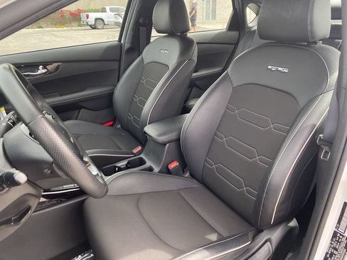 Used 2023 Kia Forte GT-Line w/ GT-Line Technology Package FWD image 19