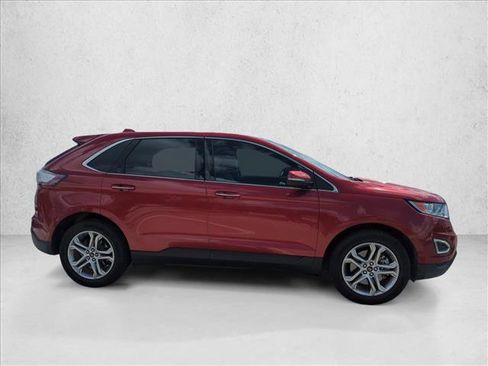 Used 2018 Ford Edge Titanium w/ Equipment Group 302A image 4