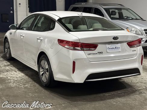 Used 2017 Kia Optima Premium FWD image 4