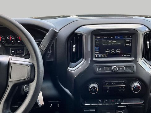 Used 2019 Chevrolet Silverado 1500 Custom Trail Boss w/ Custom Convenience Package AWD/4WD image 7