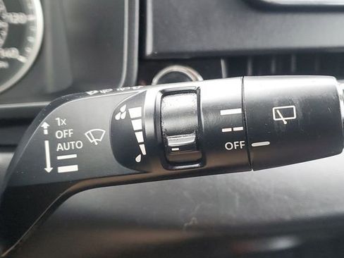 Used 2024 Mitsubishi Outlander SE image 11