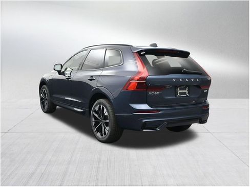 New 2026 Volvo XC60 T8 Plus AWD/4WD image 3