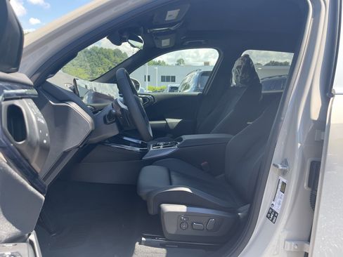 Certified 2025 BMW X3 xDrive30i w/ Premium Package image 8