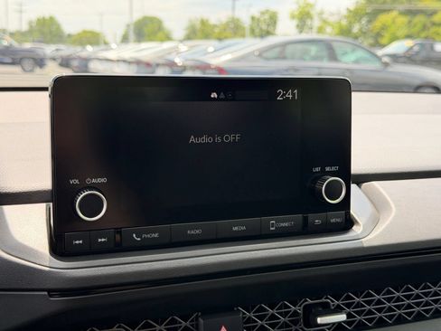 Used 2025 Honda Accord SE image 20
