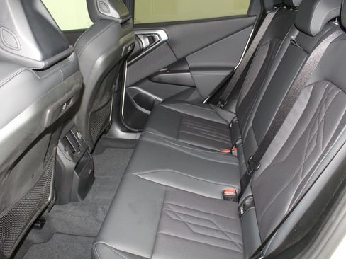 Used 2026 BMW X3 xDrive30 w/ Premium Package image 12