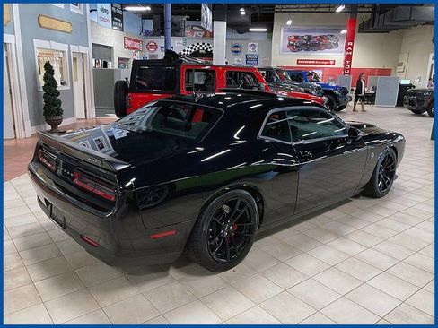 Used 2023 Dodge Challenger SRT Hellcat image 6