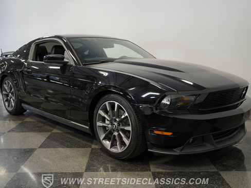 Used 2012 Ford Mustang GT Premium RWD image 17
