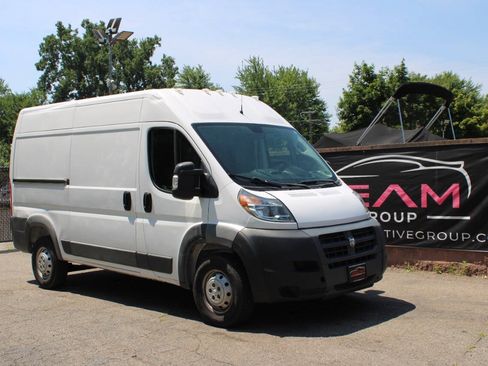 Used 2018 RAM ProMaster 2500 FWD image 4