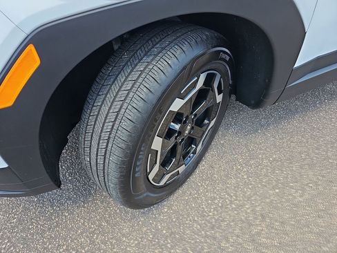 Certified 2025 Hyundai Santa Fe SE FWD image 26