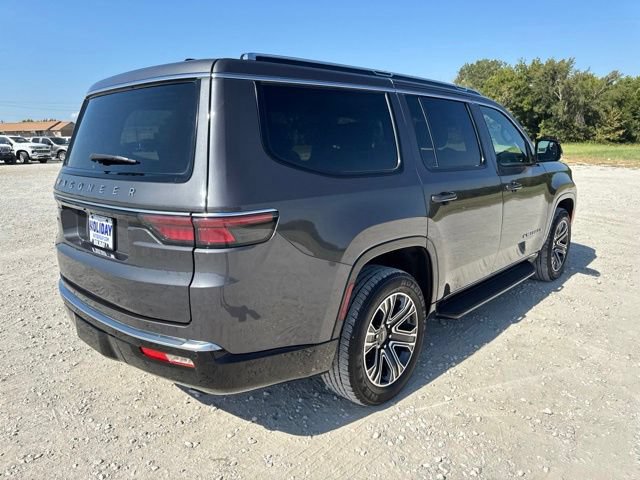 Used 2025 Jeep Wagoneer Series II AWD/4WD image 7