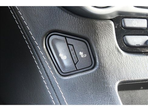 Used 2018 Chevrolet Tahoe LT image 30