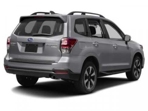Used 2018 Subaru Forester 2.5i Limited image 2