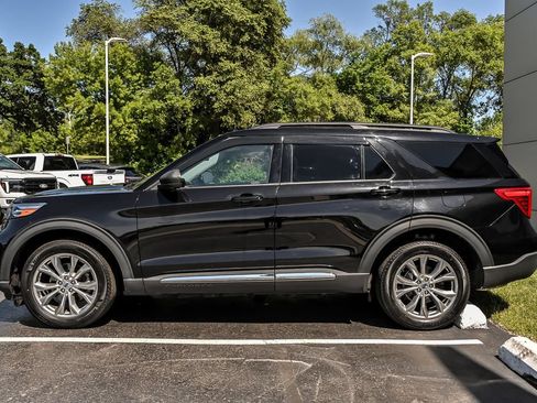 Certified 2023 Ford Explorer XLT w/ Equipment Group 202A AWD/4WD image 6