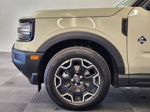 New 2025 Ford Bronco Sport Outer Banks w/ Outer Banks Tech Package+ AWD/4WD image 21
