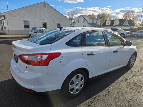 Used 2014 Ford Focus S image 6