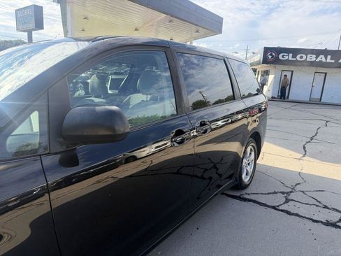 Used 2020 Toyota Sienna L FWD image 20