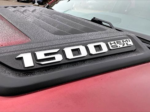 Used 2020 RAM 1500 Laramie w/ Sport Appearance Package image 9