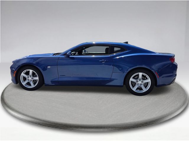 Used 2023 Chevrolet Camaro LT RWD image 49
