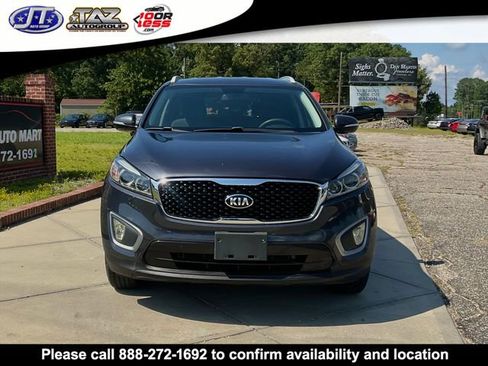 Used 2017 Kia Sorento LX image 2