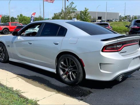 Used 2023 Dodge Charger R/T w/ Performance Handling Group RWD image 2