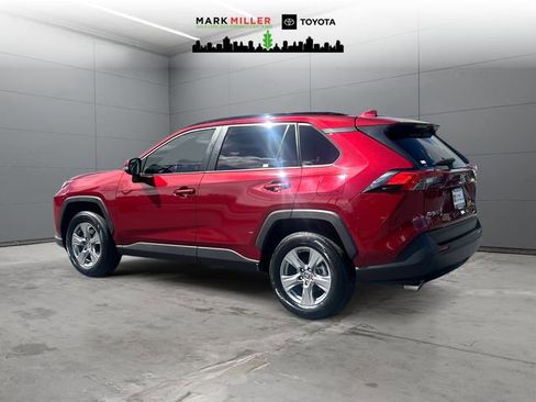 Certified 2022 Toyota RAV4 XLE w/ Convenience Package image 3