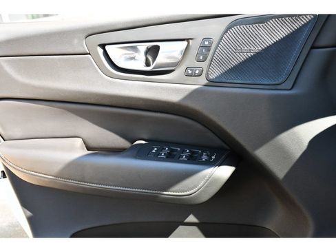 Used 2021 Volvo XC60 T6 Inscription AWD/4WD image 27