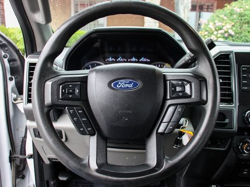 Used 2019 Ford F350 XLT image 21