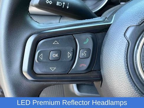 Used 2023 Jeep Wrangler Unlimited AWD/4WD image 32