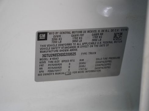 Used 2016 GMC Sierra 1500 SLT w/ Enhanced Driver Alert Package image 26