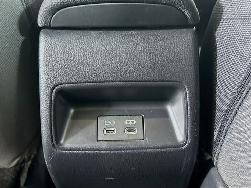 Used 2024 Toyota Corolla LE image 32