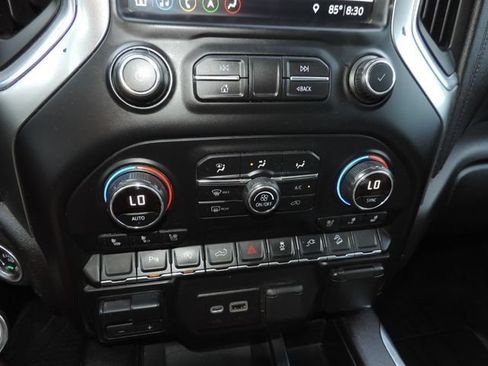 Used 2019 Chevrolet Silverado 1500 LTZ w/ LTZ Texas Edition AWD/4WD image 29